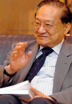 金庸小传