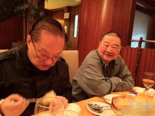 好友晒金庸与倪匡近照